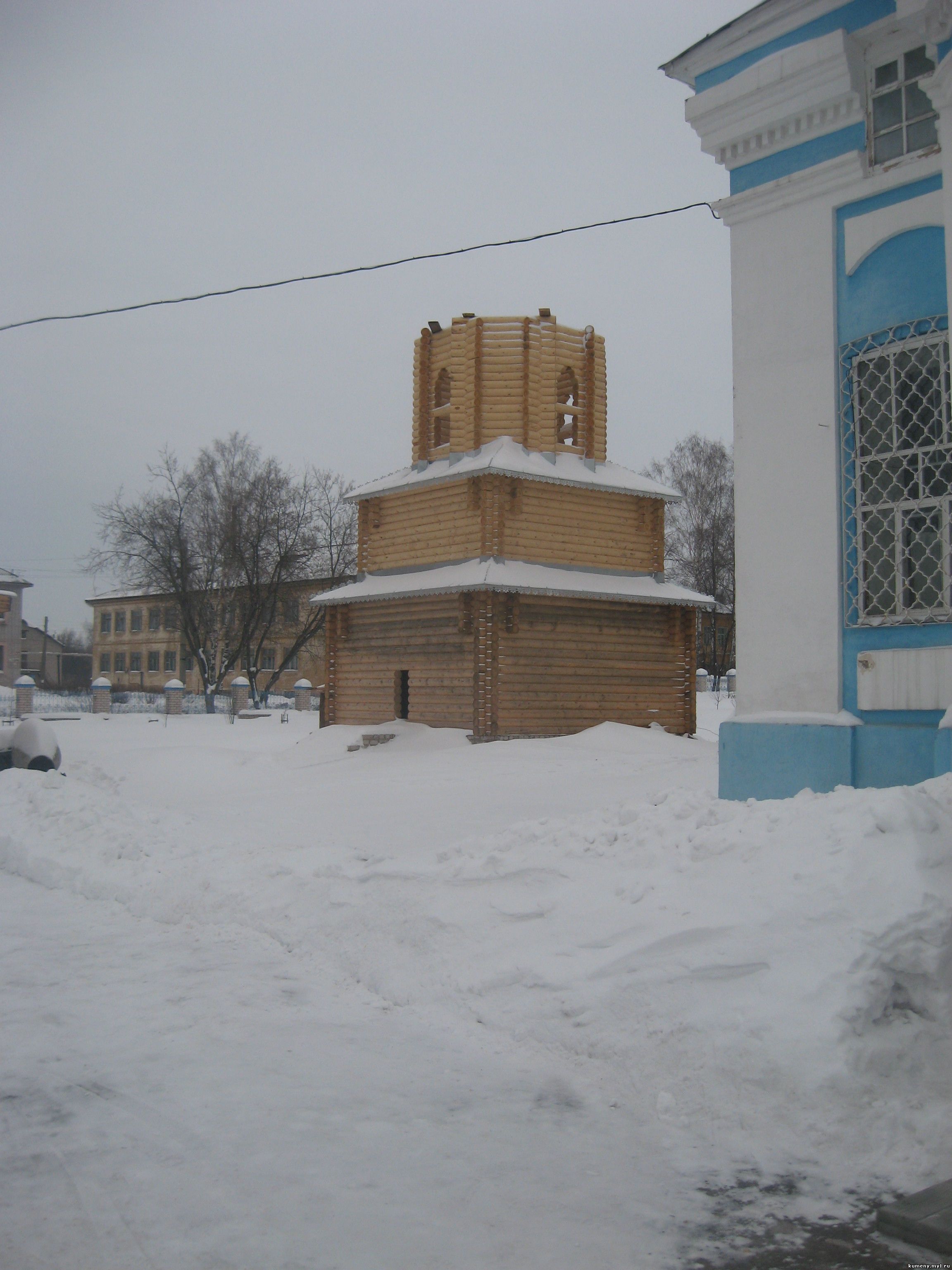Колокольня Спасской церкви в Кумёнах